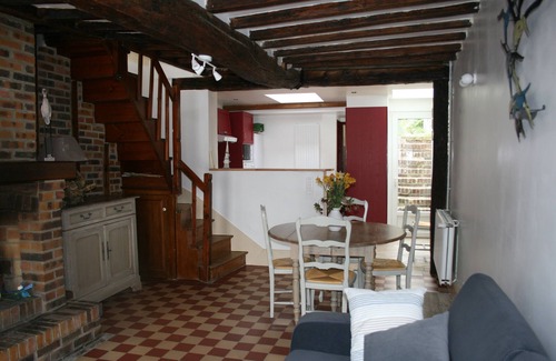 Saint-Valery-sur-Somme House | fisherman's house with garden and terrace facing south. Furnished tourist accommodation *