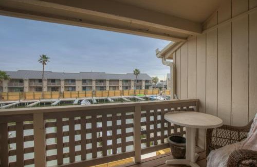 Harbor Oaks House | Fisherman Friend! - Coastal Condo - Views Await!