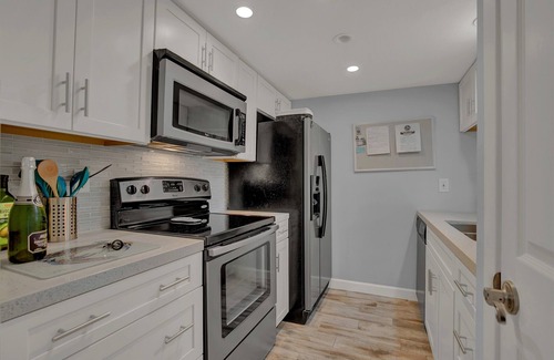 Harbor Oaks Condo | Fisherman Friend! - Coastal Condo - Views Await!