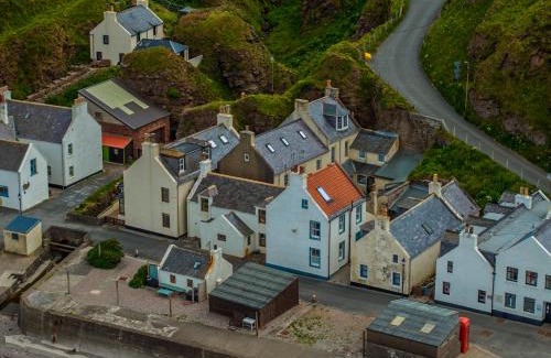 Fraserburgh House | Fisherman's Cottage in Pennan