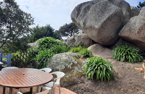Tregastel House | Fisherman's cottage nestled in the rocks of Trégastel, Pink Granite Coast