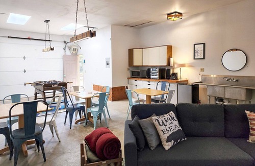 Waldport House | Fisherman's Delight in Waldport! Dog Friendly! Hot tub!