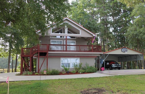 Hemphill House | Fisherman's Dream on Six Mile Bayou with award winning boat dock!