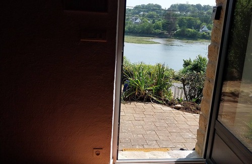 Roscanvel House | Fisherman's house facing the sea