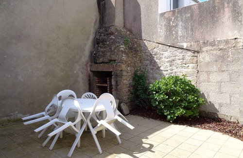 Kerroch House | Fisherman's house in a quiet and typical area