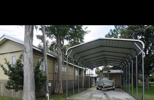 Suwannee House | Fisherman’s Retreat in Suwannee