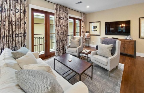 Baytowne Wharf Hotel | Fisherman's Village 245 at Sandestin by Destin Getaways
