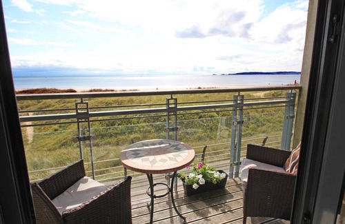 Castle Apartment | Fisherman's Way - Two Bedroom Apartment, Sleeps 6