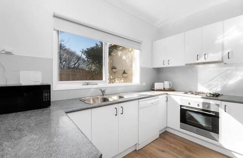Mornington Apartment | Fishermans Beach Escape