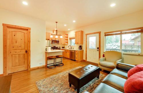 Soldotna House | Fishermans Cabin in Soldotna Near Kenai River!