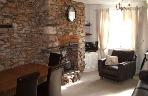 Brixham Cabin | Fishermans Cottage in Historic Quarter of Brixham