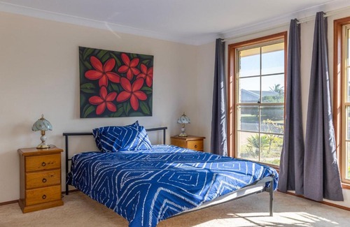 Sussex Inlet House | Fishermans Delight Waterfront