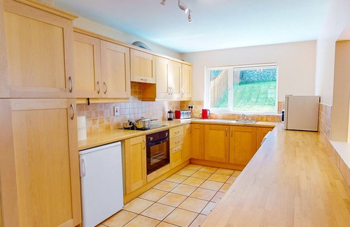 Dunmore East House | Fishermans Grove Holiday Home - 3 Bed - Pet Friendly