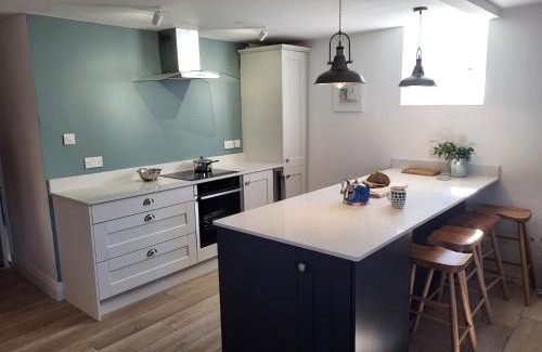 West Bay Apartment | Fishermans Locker