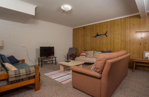 Merimbula House | Fishermans Lodge