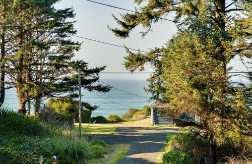 Coos Bay House | Fishermens Paradise in Coos Bay Walk to Beach!