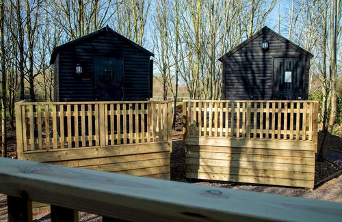 Dilton Marsh Apartment | Fishing Break - Woodland Hut - Cuckoo