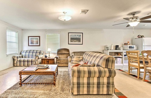 Palacios House | Fishing Pier, Kayaks: Bayfront Home in Palacios!