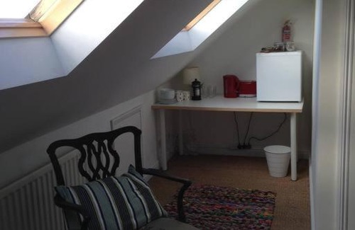 Staple Hill House | Fishponds Retreat Homestay