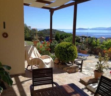 Agios Nikolaos Town House | Fissi Villas agritourism accommodation near the sea