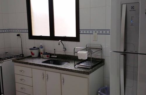 Guilhermina Apartment | FIT 2 SLEEPS, 1 SUITE P/8 PEOPLE 200m from the beach, barbecue, cable TV, Wi Fi