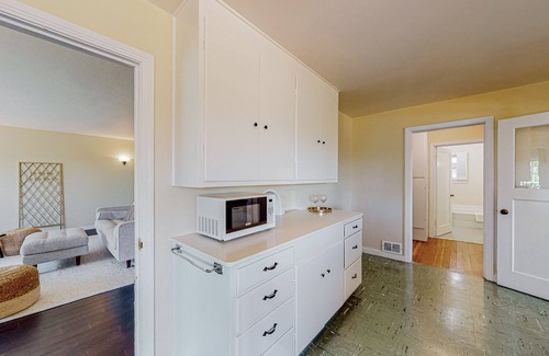 Healdsburg House | Fitch Mountain Cabin | Main house with river views, hot tub, decks, Ping-Pong