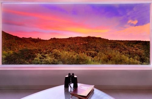 Healdsburg House | Fitch Mtn Lookout- Gorg & Comfy!Pets-Walkable Russian River-Spa under the stars!