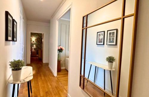 Limoges Apartment | FITZ JAMES 2 Bedrooms 2 Bathrooms in Historic Center