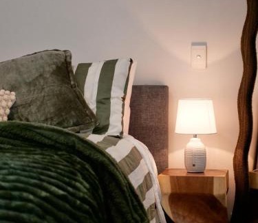 Fitzroy North Apartment | Fitzroy North cosy retreat