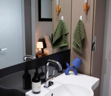 Fitzroy North Apartment | Fitzroy North cosy retreat