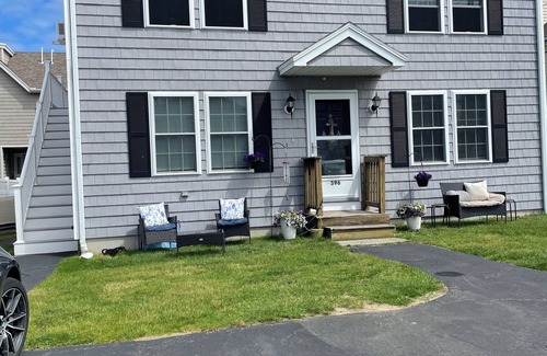 Seabrook House | Five Bedroom Seabrook Beach Home