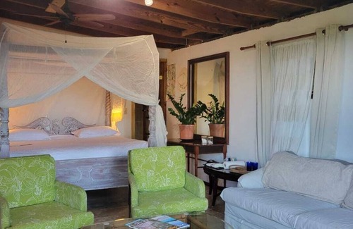 Rosendal Apartment | Five Minutes Drive down to Magens Bay Beach, 1 with WIFI