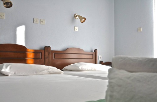 Therma Apartment | Five modern and cozy rooms for rent- Glaros