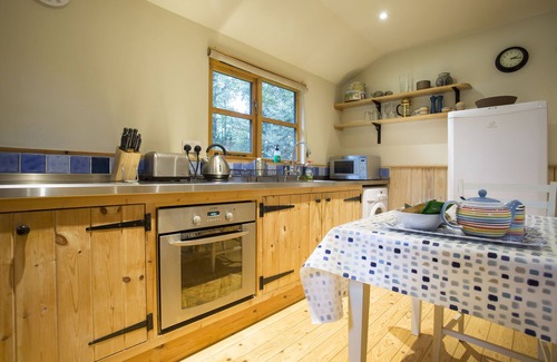 Chilworth Cabin | Five Pines - peaceful & secluded woodland cabin in Surrey Hills