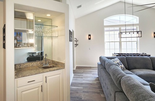 Palm Harbor House | Five Star 3bd Waterfront Canal Home w/Private Pool/Spa & Boat Dock.