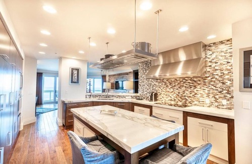 Daytona Beach Condo | Five-star direct oceanfront condo - MASSIVE Balcony- Ocean Vistas - 801