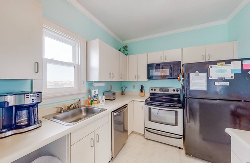 Avon Condo | FKA Kimogener Point - ocean views, WiFi, W/D, balcony, pool & beach access