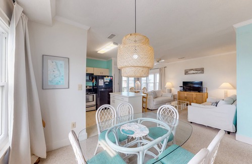 Avon Condo | FKA Kimogener Point - ocean views, WiFi, W/D, balcony, pool & beach access