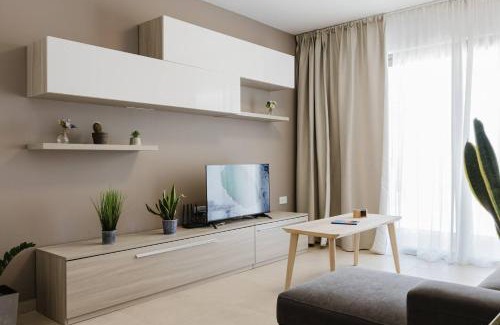 Mellieħa Heights Apartment | Fl 4 Mellieha 3bed With Views! By Homely