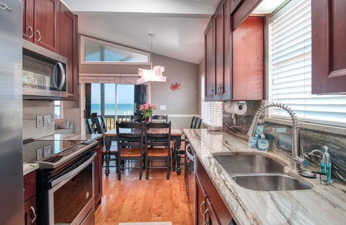 Indian Rocks Beach House | FL Sundowner Gulf Front Beach House
