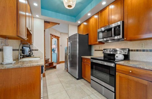 Downtown Historic District House | Flagler Cottage - 1 Block to Historic District!