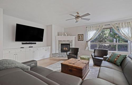 Bend House | Flagline Trail