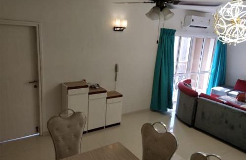 Chinar Park House | FLAGSHIP AIRPORT GUEST HOUSE