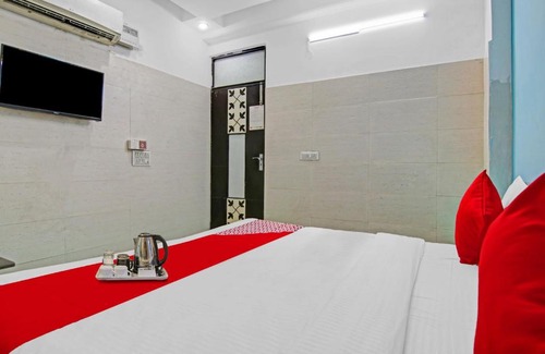 Sector 15 Hotel | Flagship Elegante Studio Rohini