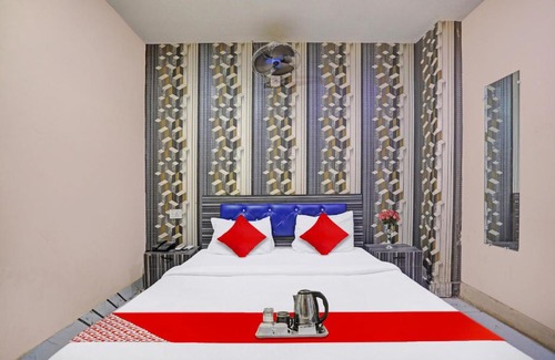 Delhi Hotel | Flagship Hotel Plaza Near Gokulpuri Metro Station