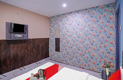 Delhi Hotel | Flagship Hotel Plaza Near Gokulpuri Metro Station