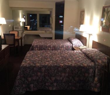Petersburg Hotel | Flagship Inn