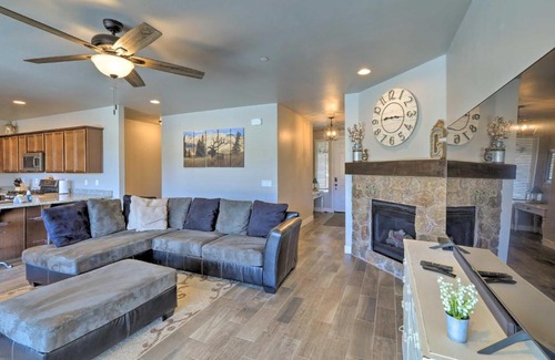 Fort Valley House | Flagstaff Home with Views - Near Arizona Snowbowl!