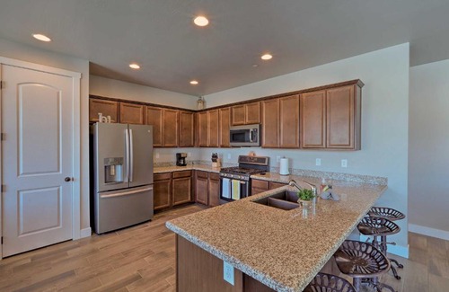 Fort Valley House | Flagstaff Home with Views - Near Arizona Snowbowl!