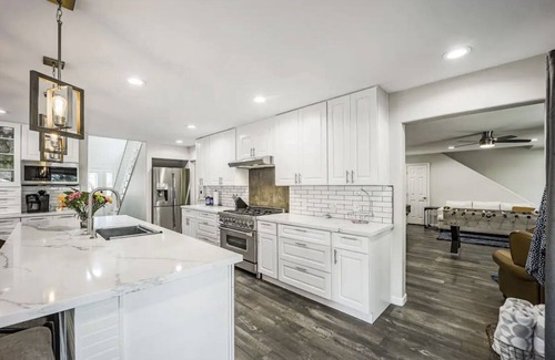 Woodlands Village House | Flagstaff w/Gorgeous Forest View, Hot Tub, A/C, Game Room & Close to Downtown!